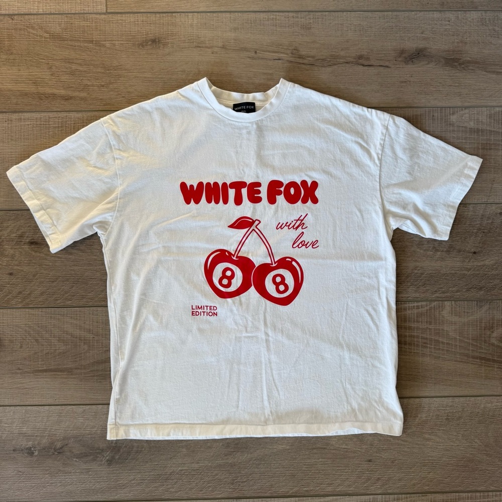 White Fox oversized with love cherry graphic tee XS/S